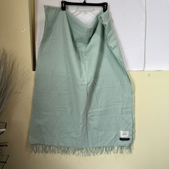 Aritzia Wilfred Free 100% Wool Classic Scarf Blanket Fringes Wrap Shawl Cozy Big - Picture 3 of 13